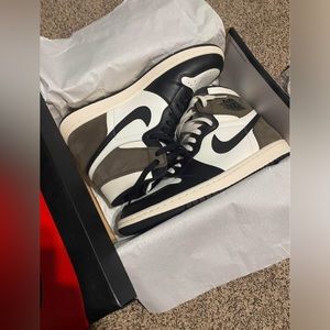 Jordan 1 Mocha